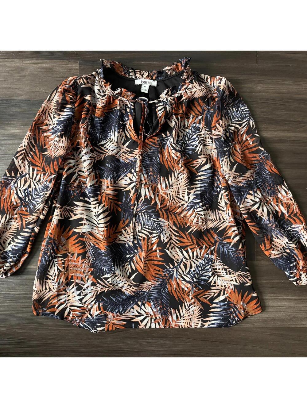 Bar III Women's Blouse Top Size Medium Long Sleeve Leafy Print Tan Blue Fall